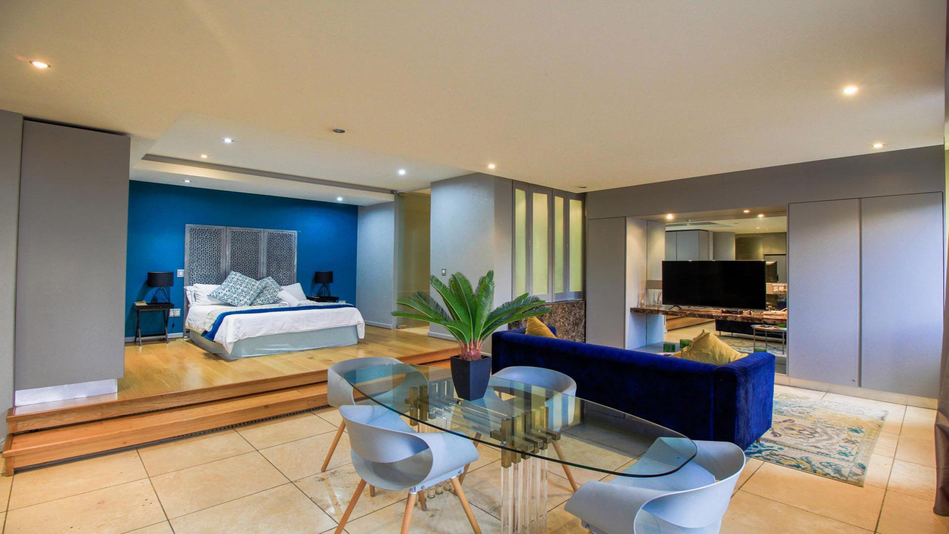 Dining Room - 12 square meters of property in Johannesburg Central