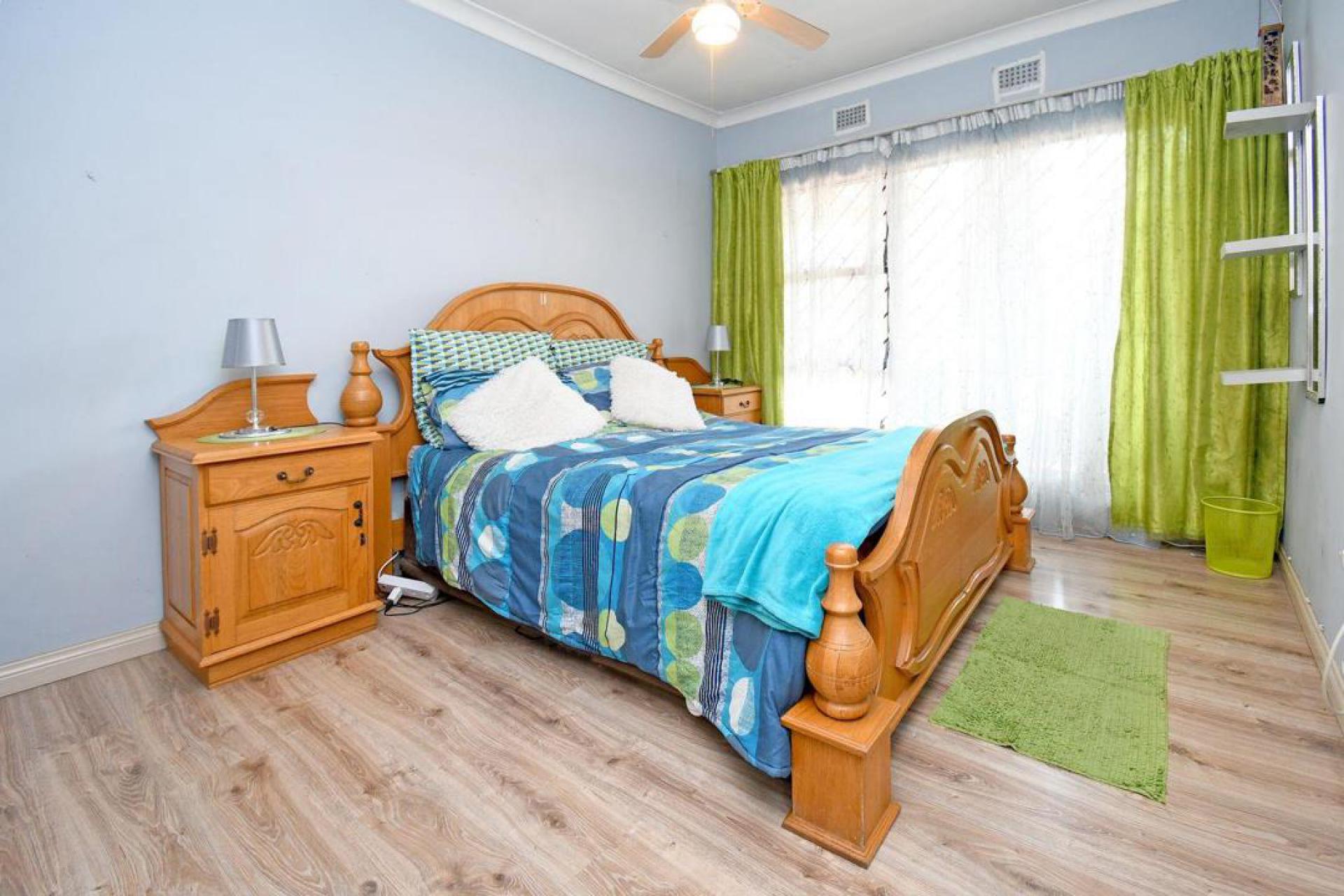 Bed Room 2 of property in Kew