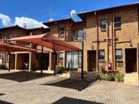 2 Bedroom 2 Bathroom Simplex for Sale for sale in Florentia