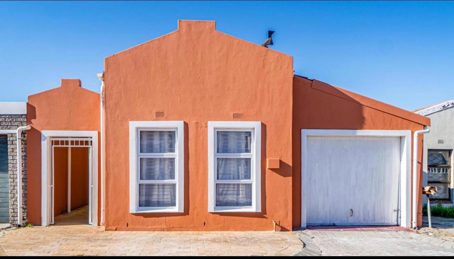 Front View of property in Mitchells Plain