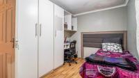 Bed Room 1 of property in Mitchells Plain