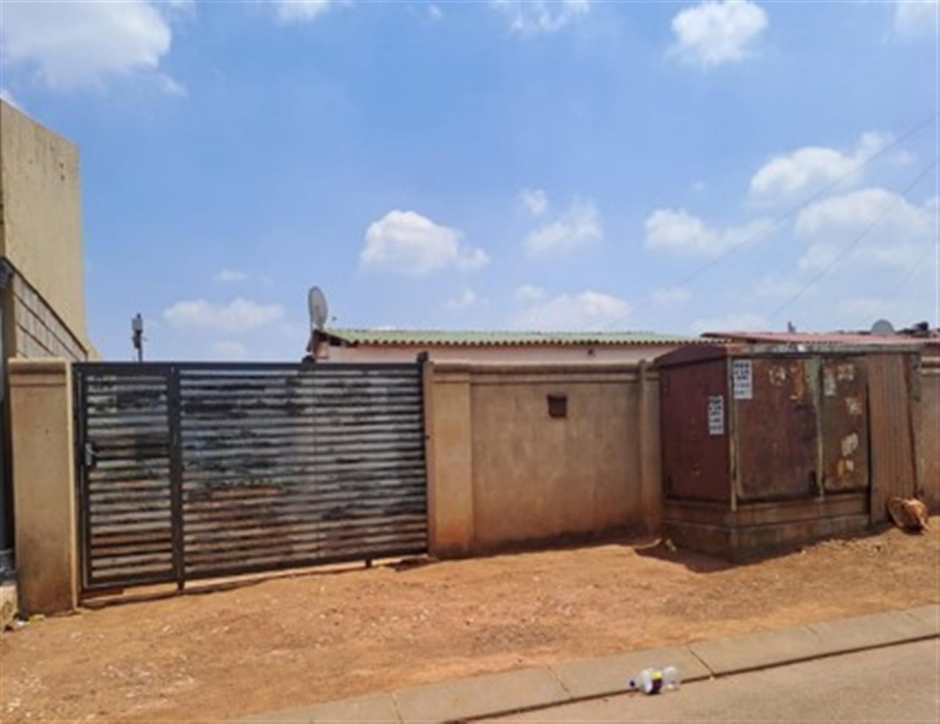 Front View of property in Ramakonopi