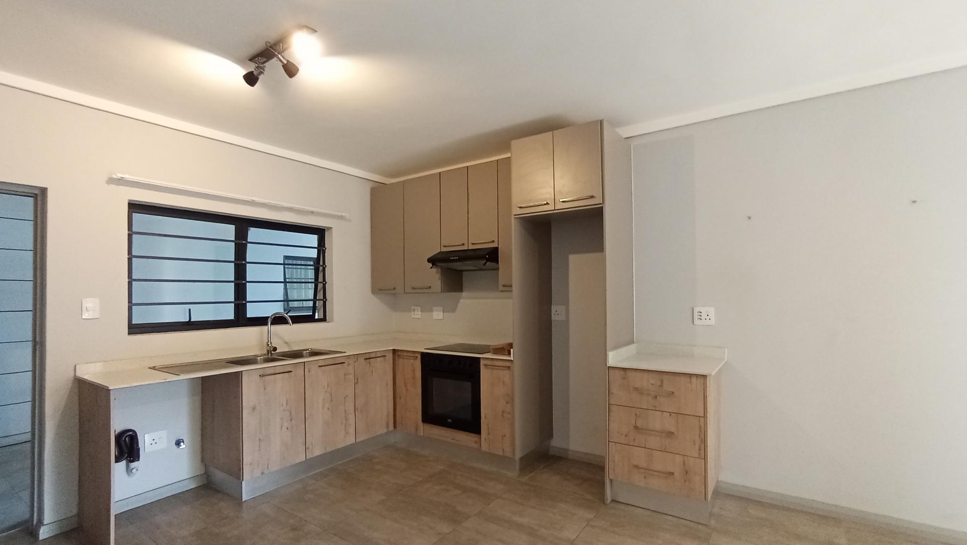 Kitchen - 11 square meters of property in Menlo Park