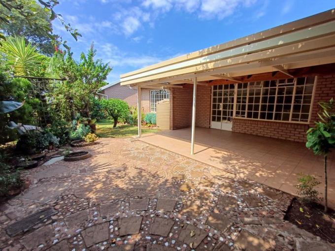 2 Bedroom Retirement Home for Sale For Sale in Bela-Bela (Warmbad) - MR646867