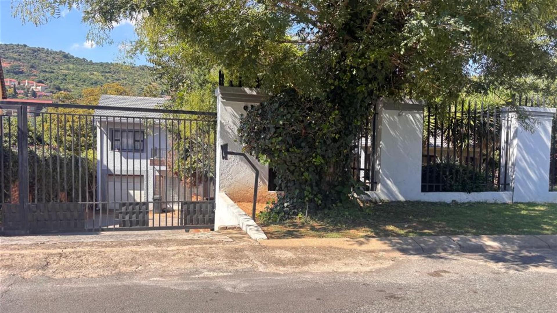 Front View of property in Winchester Hills