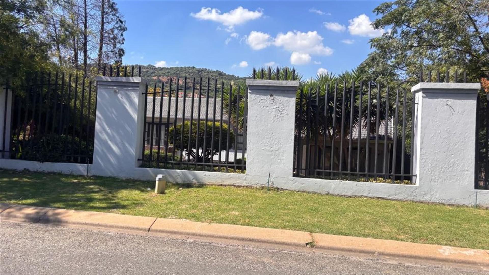 Front View of property in Winchester Hills