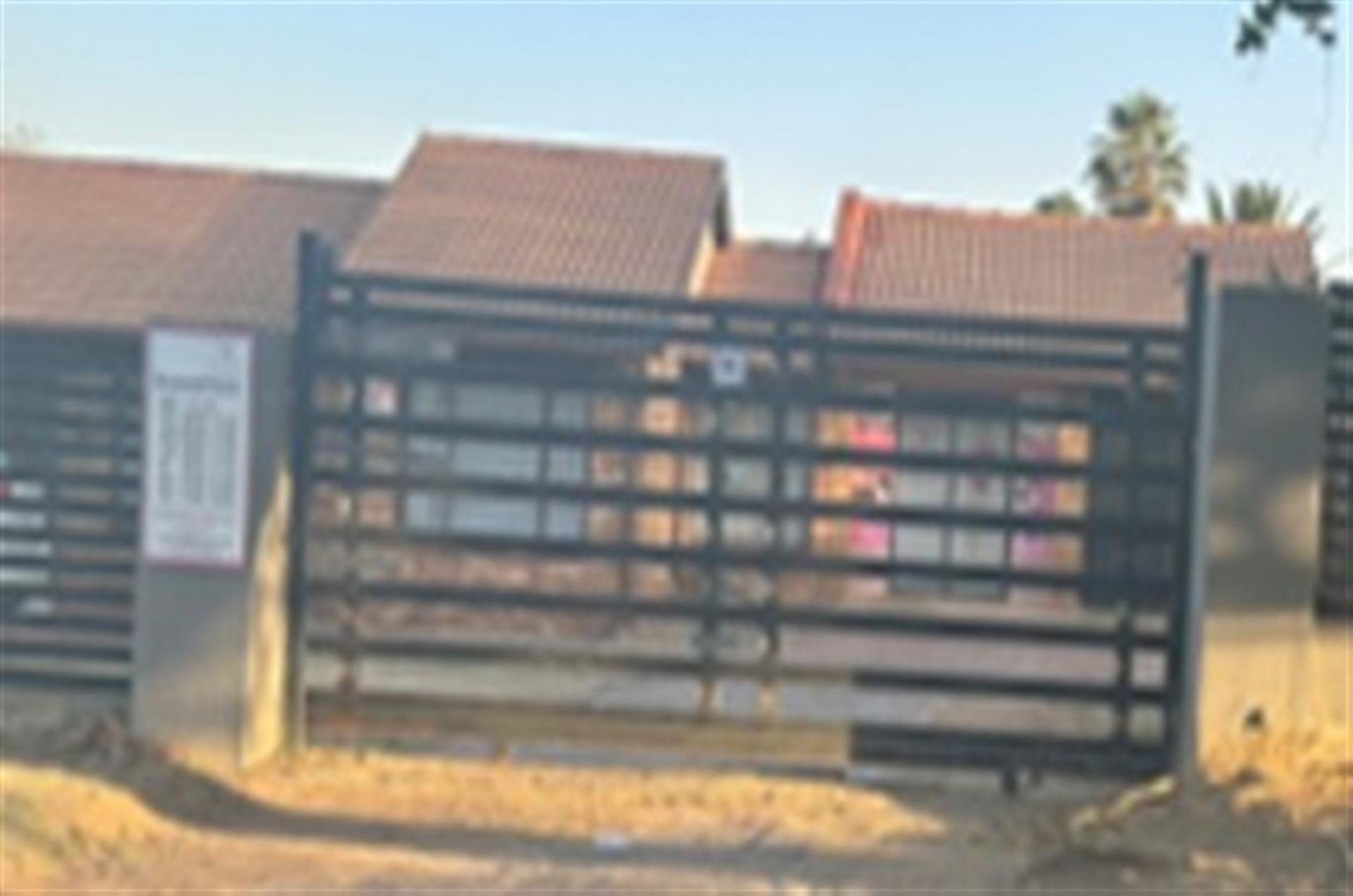 Front View of property in Norkem park