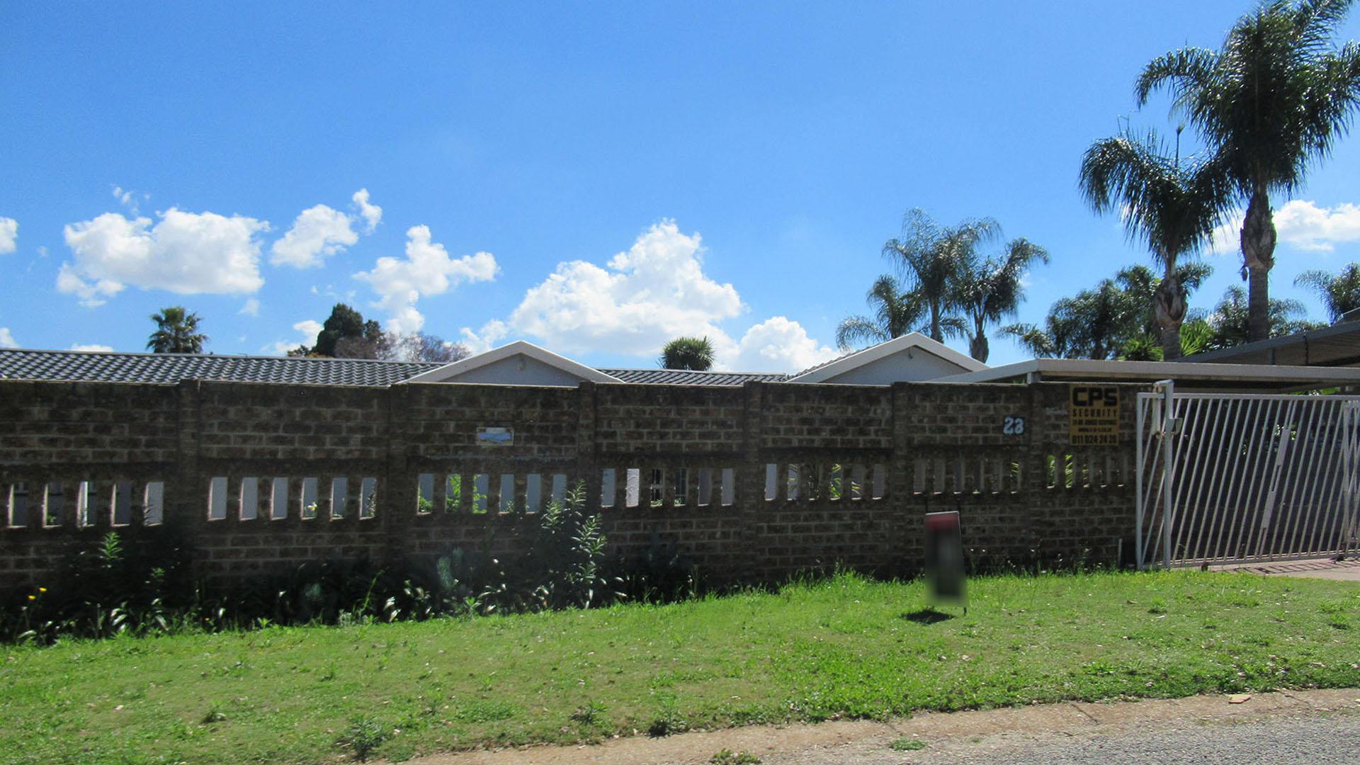 Front View of property in Verwoerdpark