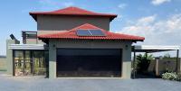 3 Bedroom 2 Bathroom Cluster for Sale for sale in Halfway House