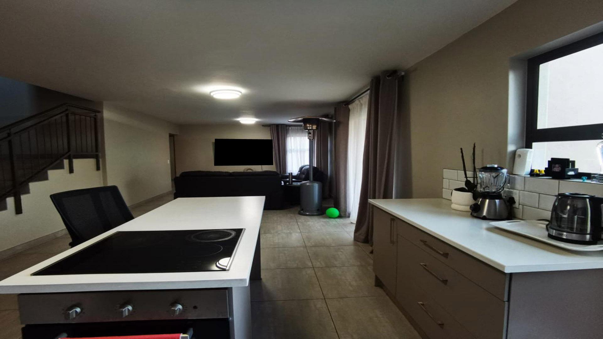 Kitchen of property in Hartbeespoort