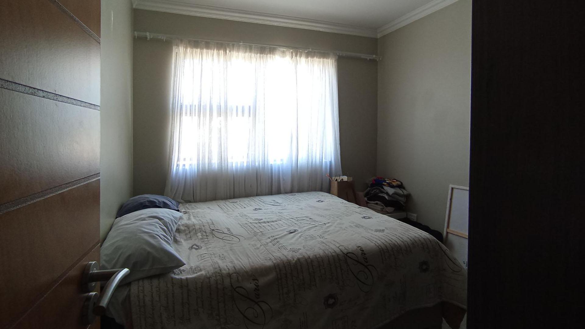 Bed Room 2 - 8 square meters of property in Hartbeespoort