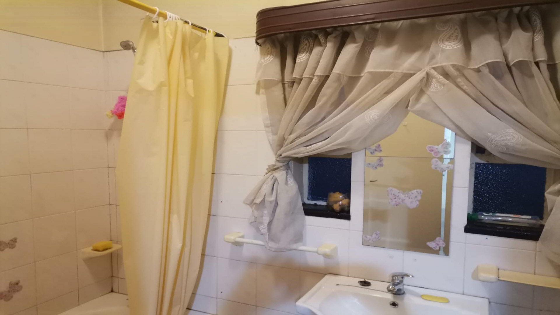 Bathroom 2 of property in Sasolburg