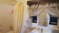 Bathroom 2 of property in Sasolburg