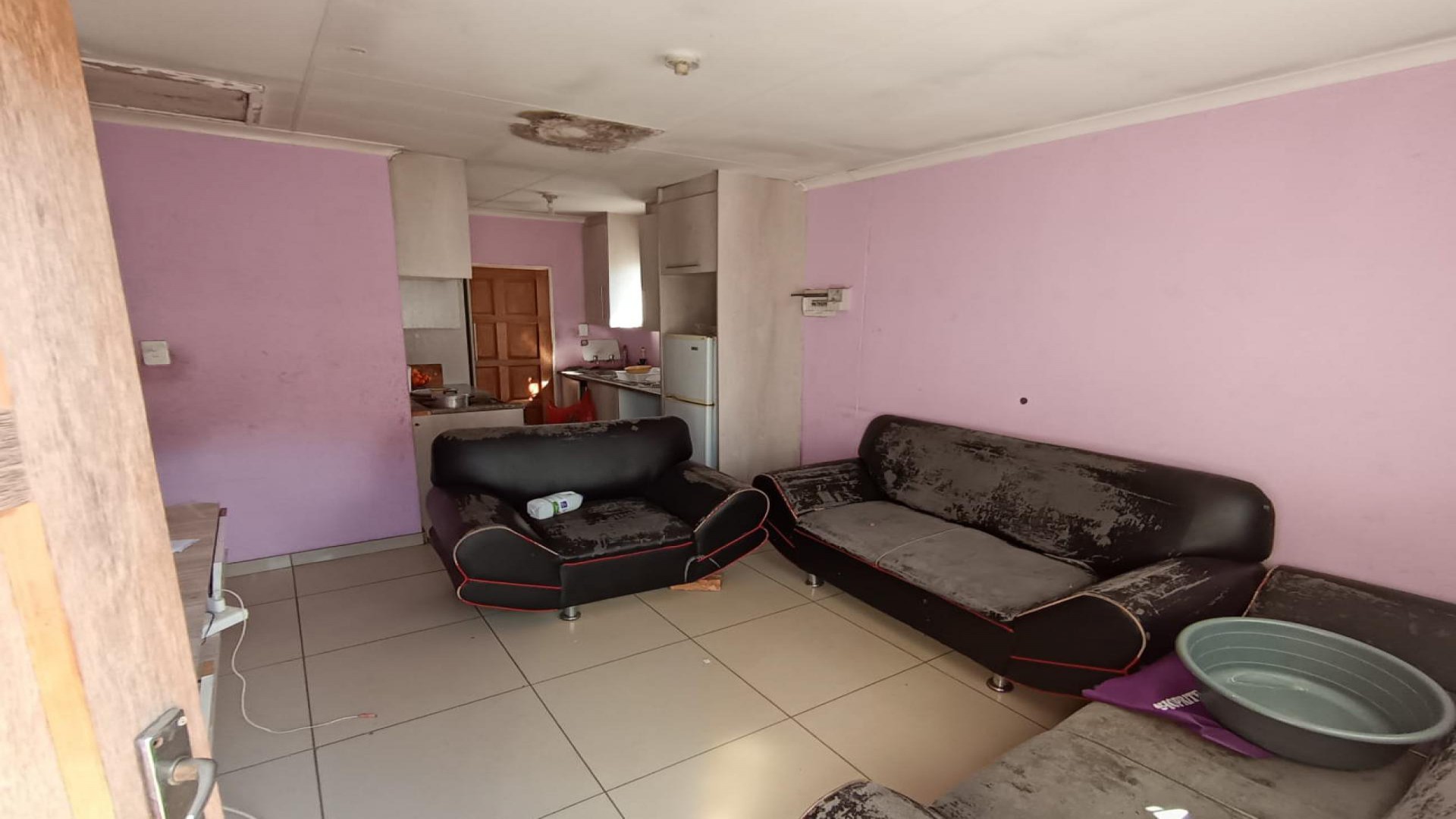 Lounges of property in Savanna City