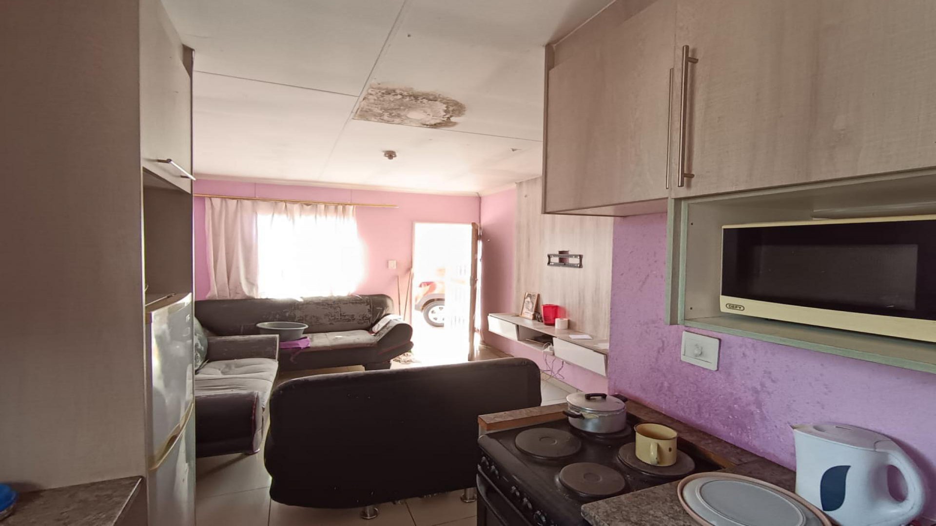 Lounges of property in Savanna City