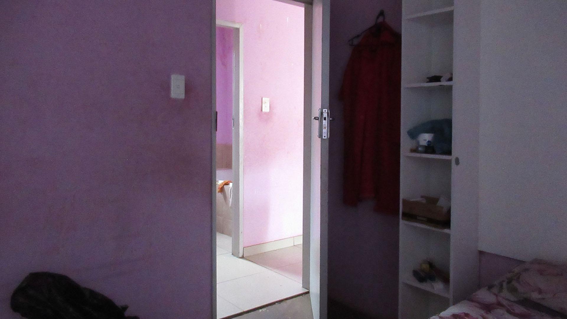 Main Bedroom - 10 square meters of property in Savanna City