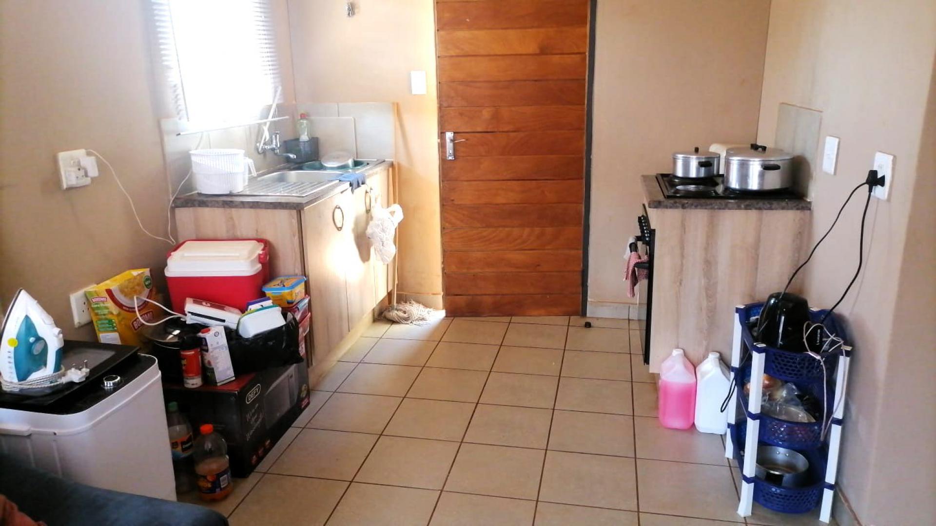 Kitchen of property in Protea Glen