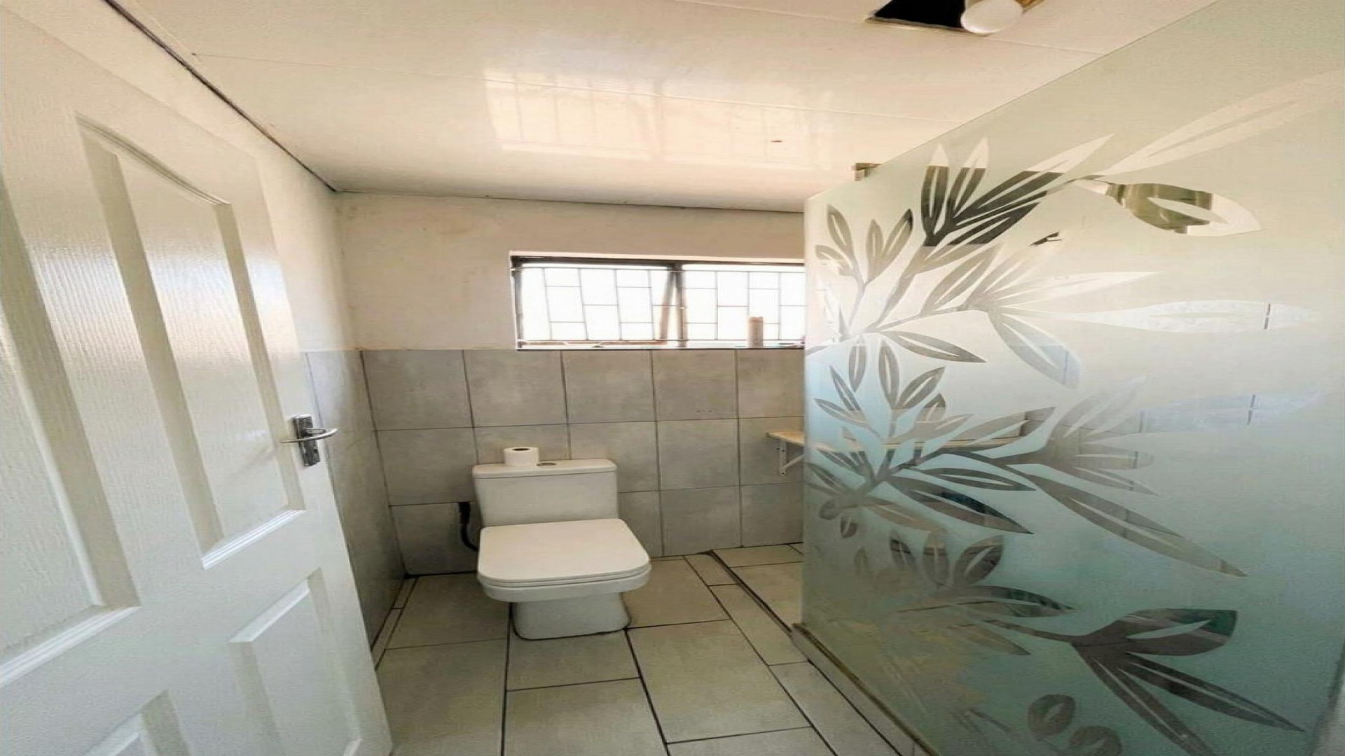 Bathroom 1 of property in Soshanguve