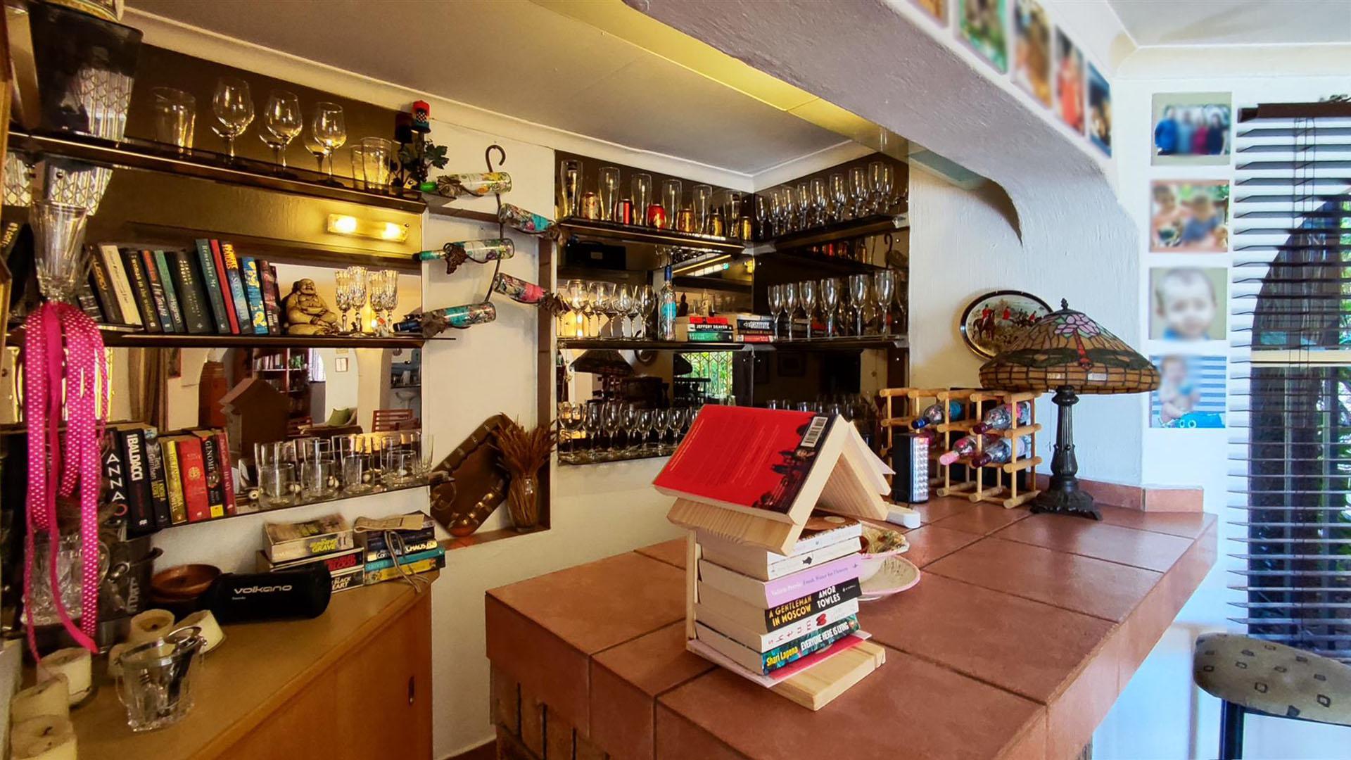 Dining Room - 24 square meters of property in Northmead