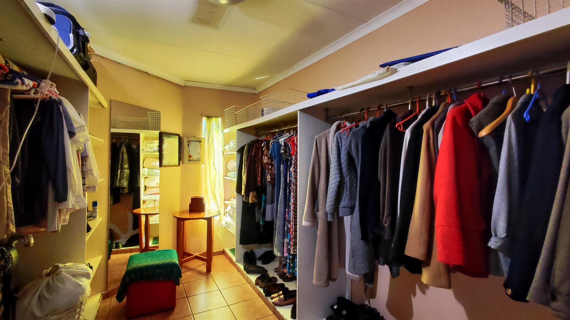 Main Bedroom - 29 square meters of property in Northmead