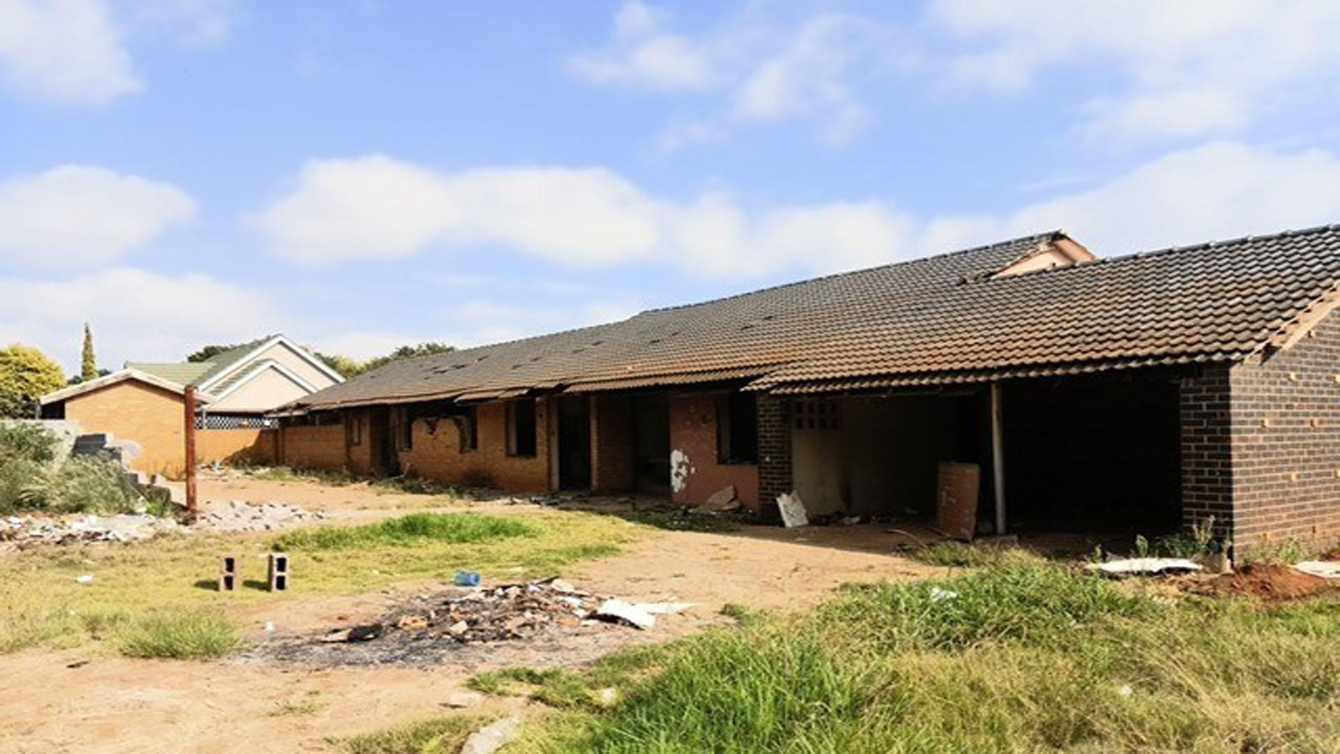Front View of property in Delmas
