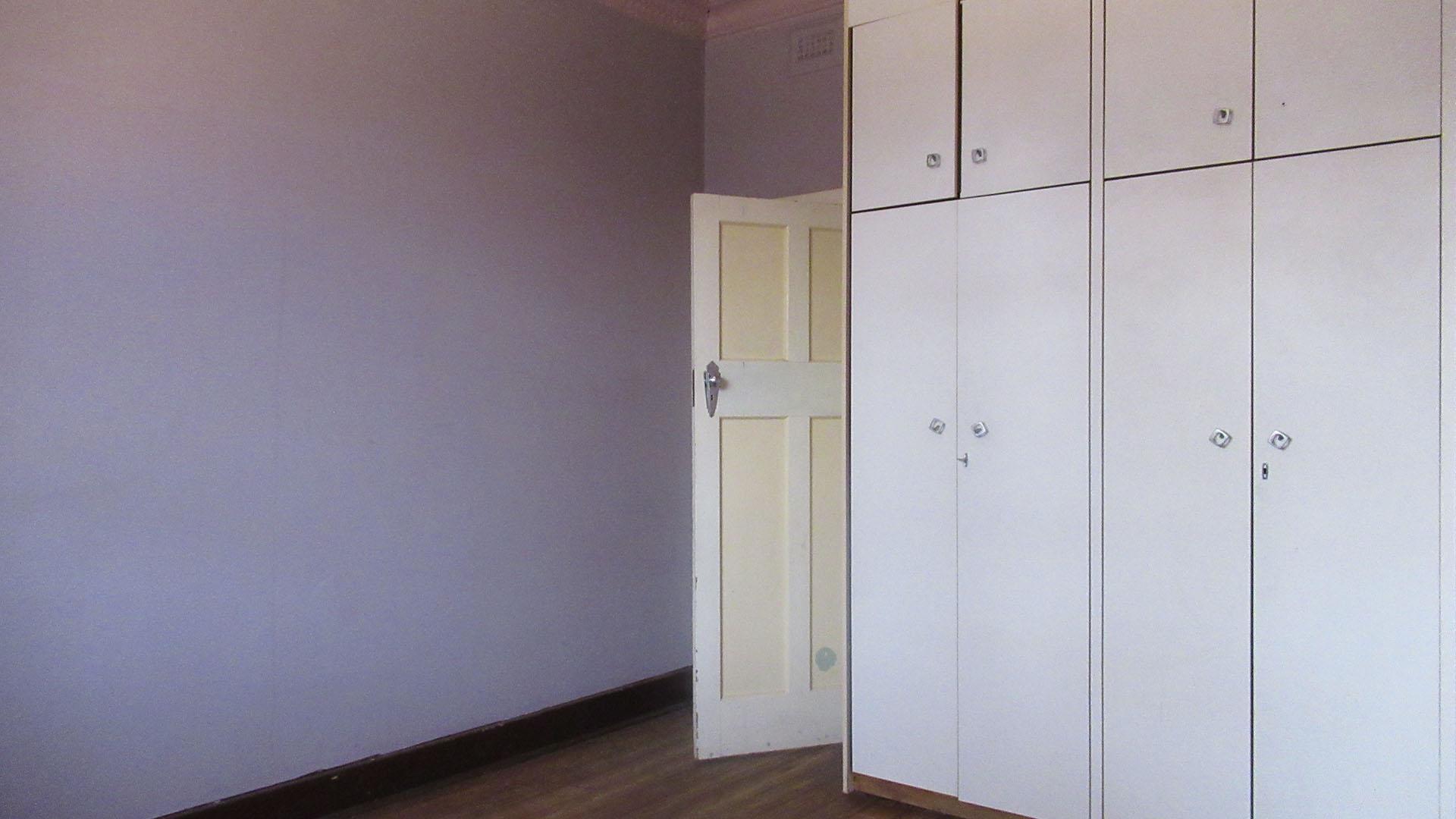 Bed Room 2 - 18 square meters of property in The Hill