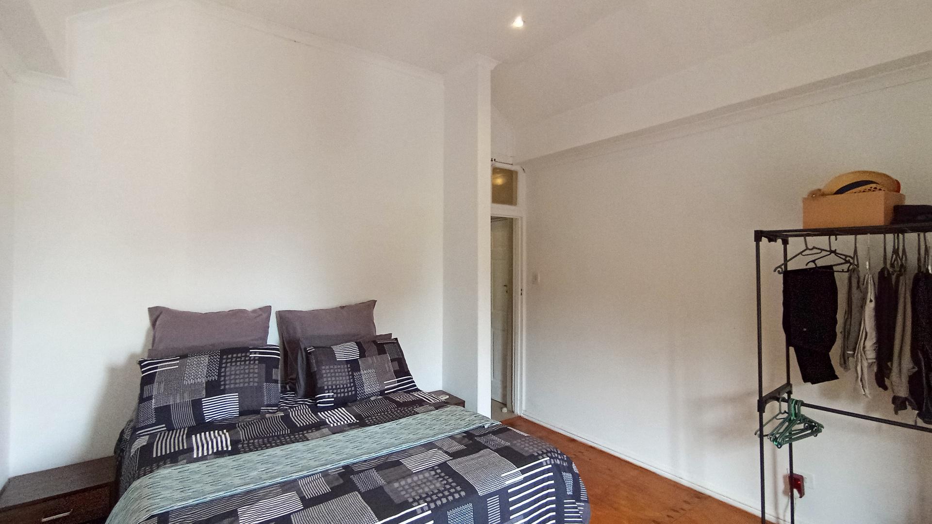 Main Bedroom - 15 square meters of property in Musgrave