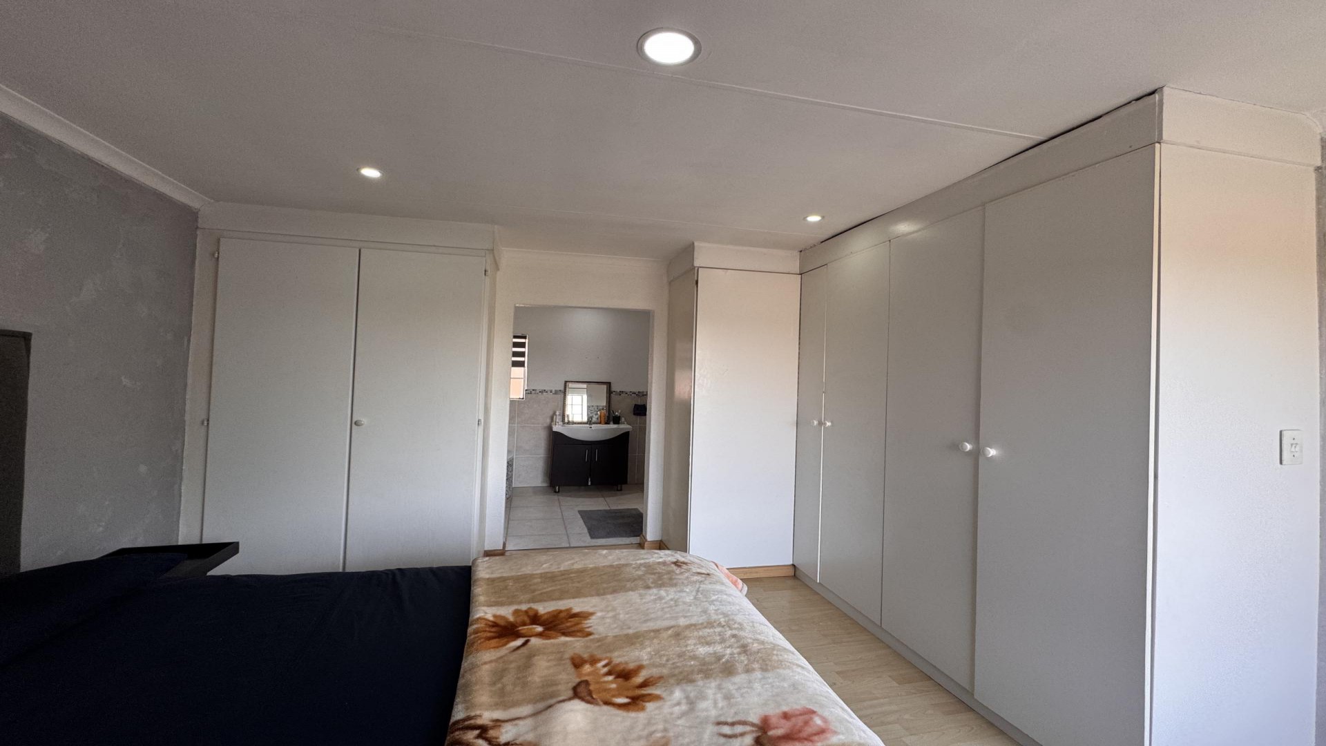 Bed Room 3 - 19 square meters of property in Wilgeheuwel 