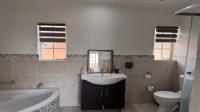 Bathroom 2 - 9 square meters of property in Wilgeheuwel 