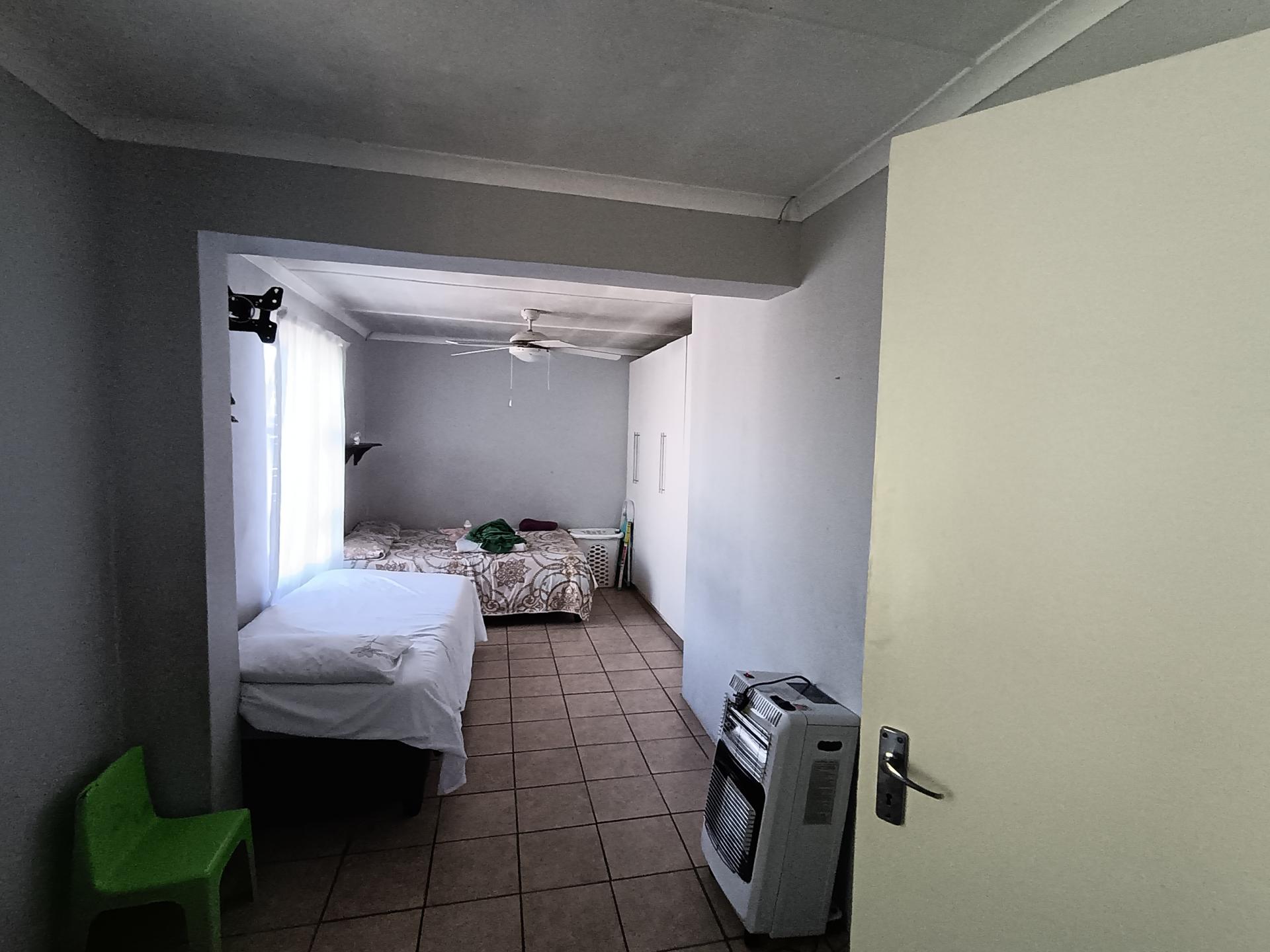 Bed Room 2 of property in East London