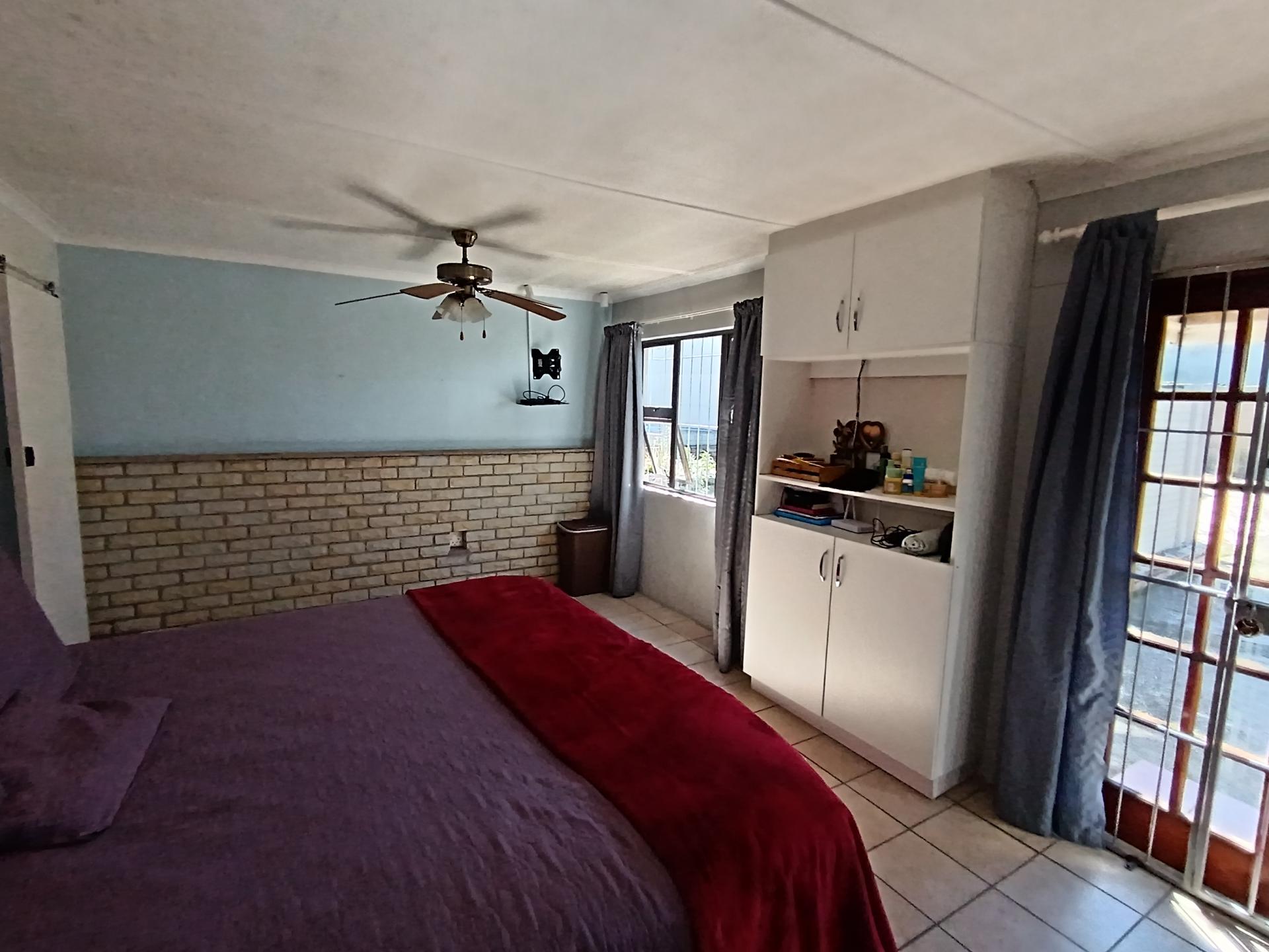 Main Bedroom of property in East London