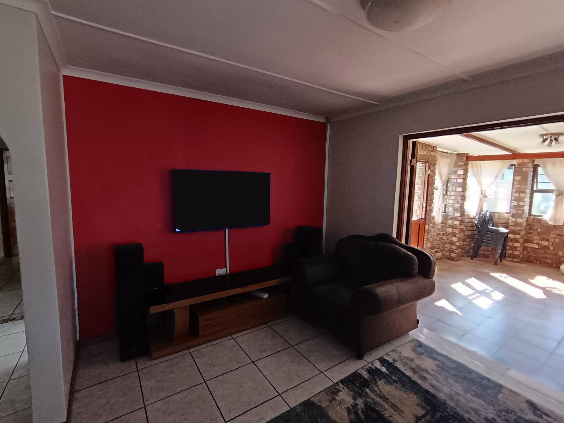 Lounges of property in East London