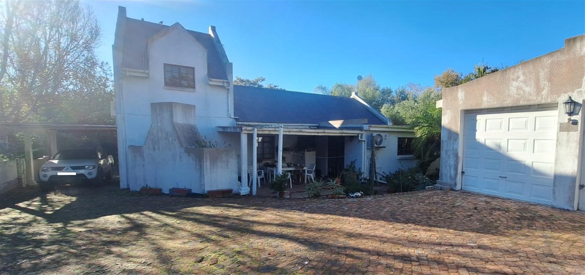 Front View of property in Riebeek Kasteel
