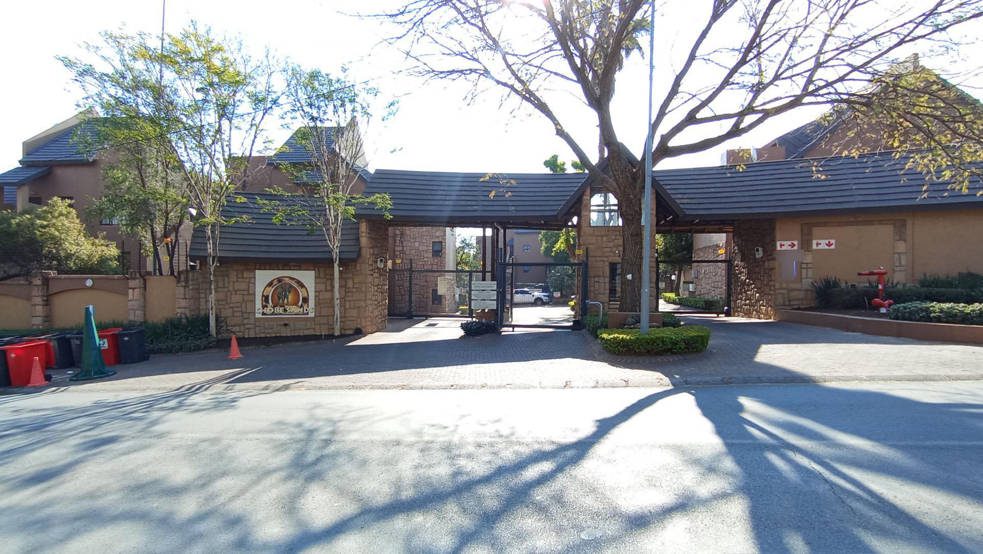 Front View of property in Douglasdale