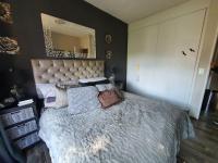 Main Bedroom of property in Douglasdale