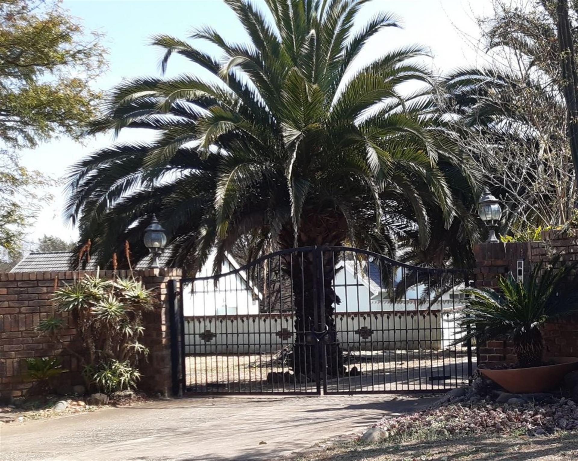 Front View of property in Randjesfontein