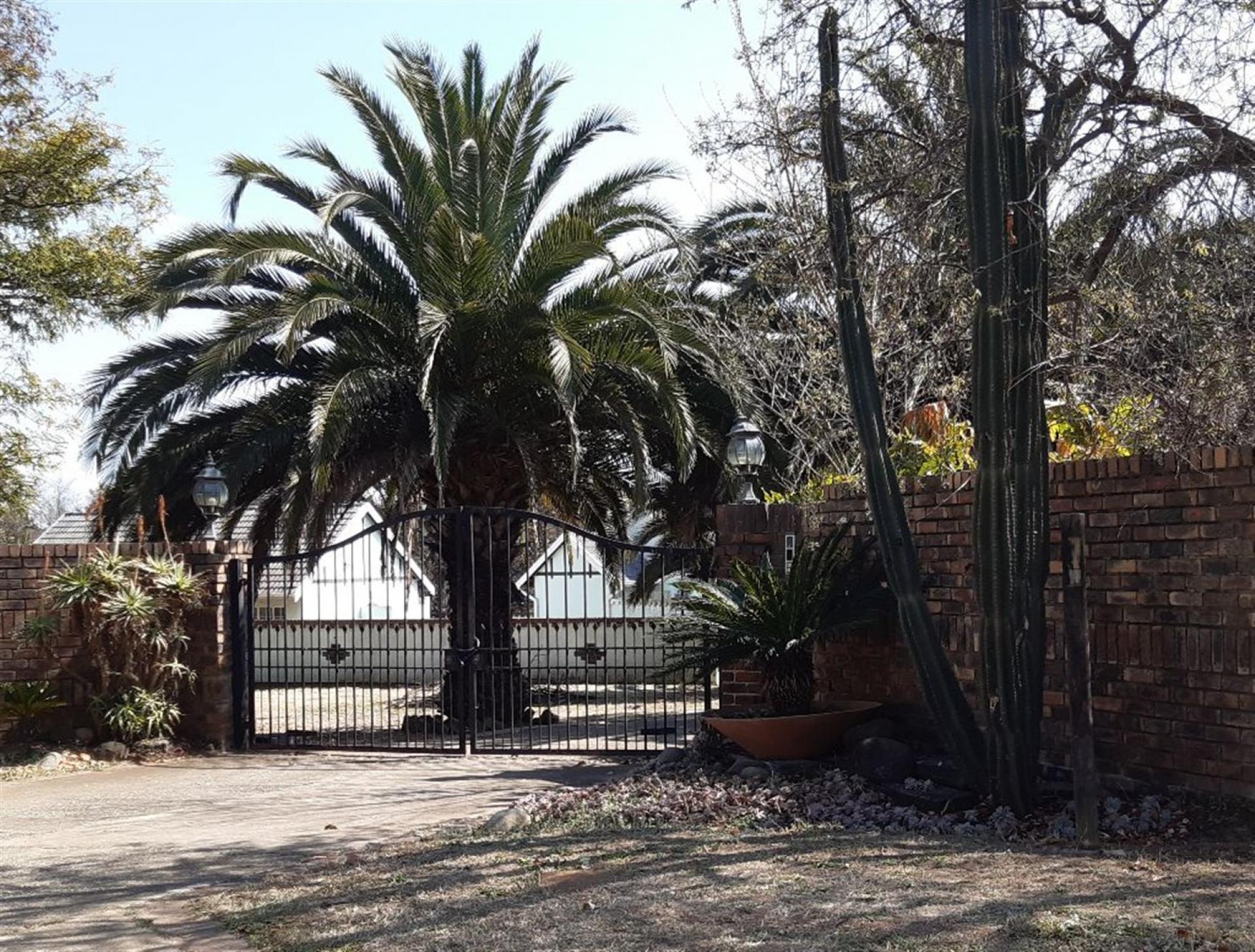 Front View of property in Randjesfontein