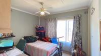 Bed Room 1 - 14 square meters of property in Assagay