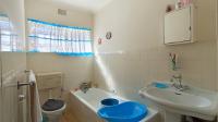 Bathroom 1 - 5 square meters of property in Assagay