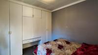 Bed Room 1 - 26 square meters of property in Three Rivers