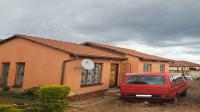 Front View of property in Mahube Valley