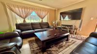 Lounges of property in Minnebron