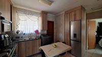 Kitchen - 14 square meters of property in Minnebron