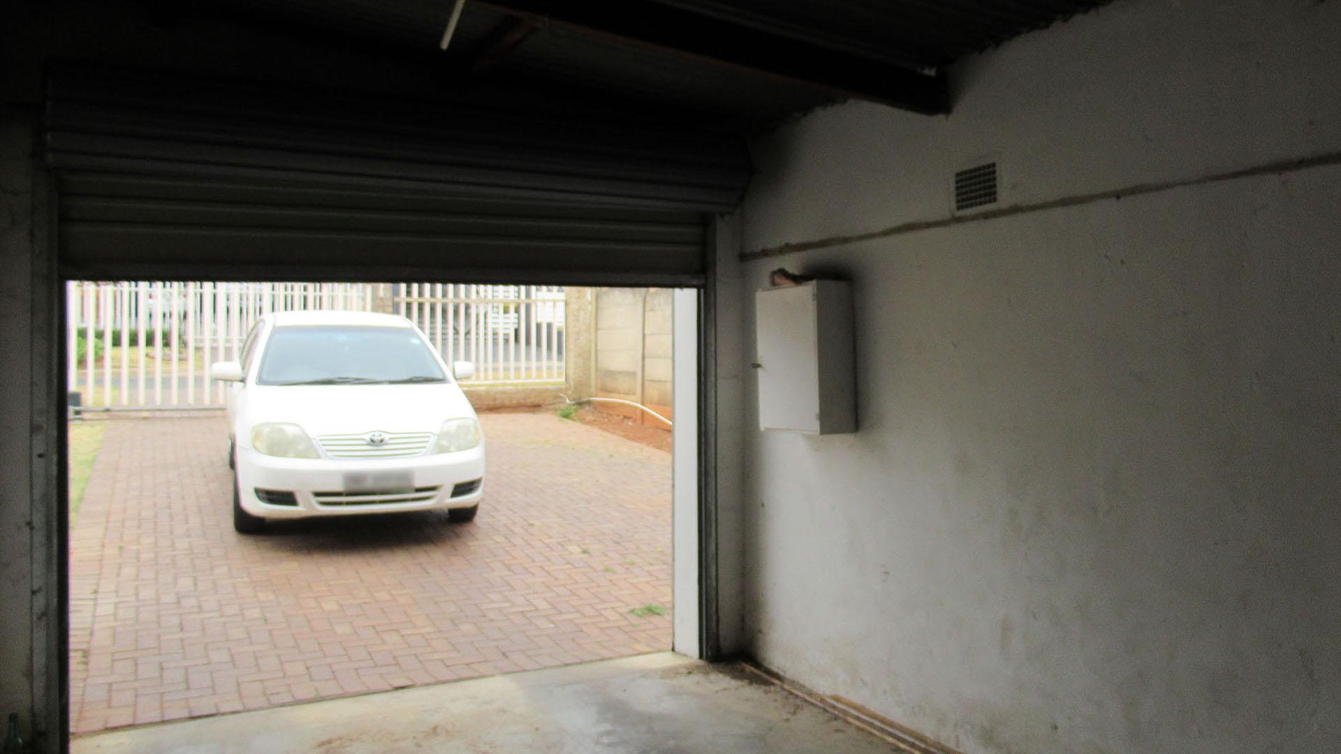 Spaces - 13 square meters of property in Maraisburg