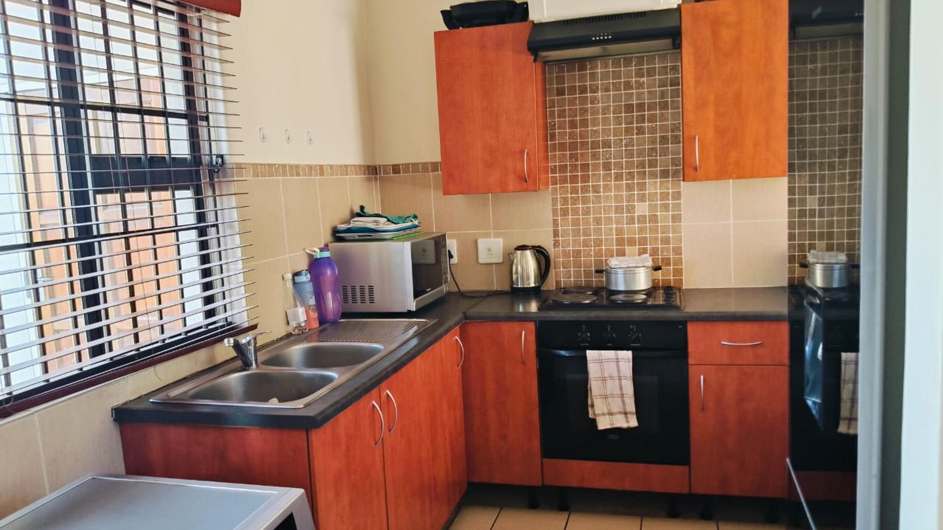 Kitchen of property in Waterval East