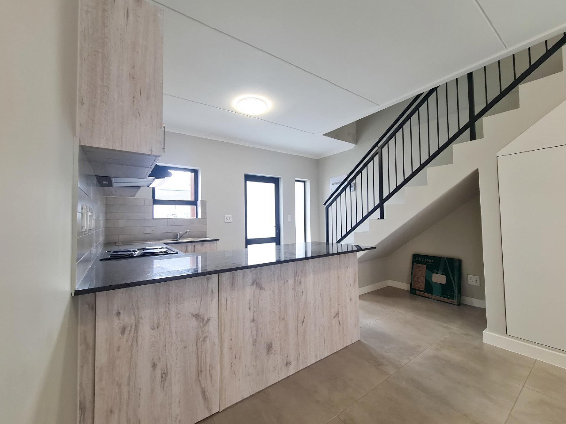 Kitchen of property in Kraaifontein