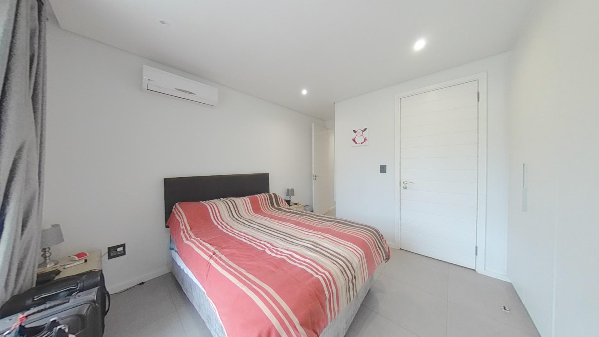 Main Bedroom - 15 square meters of property in Sibaya Precinct 