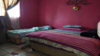Bed Room 1 of property in Koster
