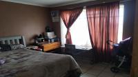 Bed Room 2 of property in Koster