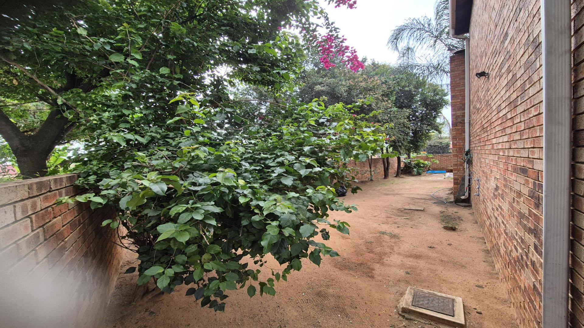 Spaces of property in Kyalami Hills